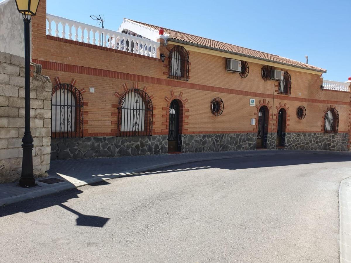 Monte Rosado Viviendas Vacacionales La Peza Luaran gambar